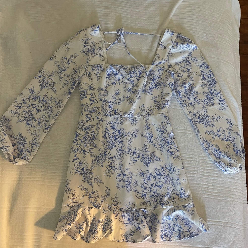 Forever 21 Blue and White Floral Dress - Picture 2 of 4